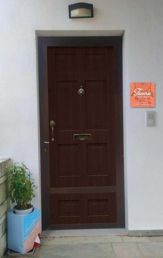 אמוליאני Apartment Tsaira מראה חיצוני תמונה